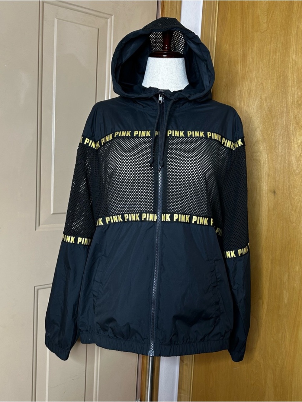 Victoria Secret Pink Oversized Black Hooded Mesh Windbreaker Jacket Size M/L